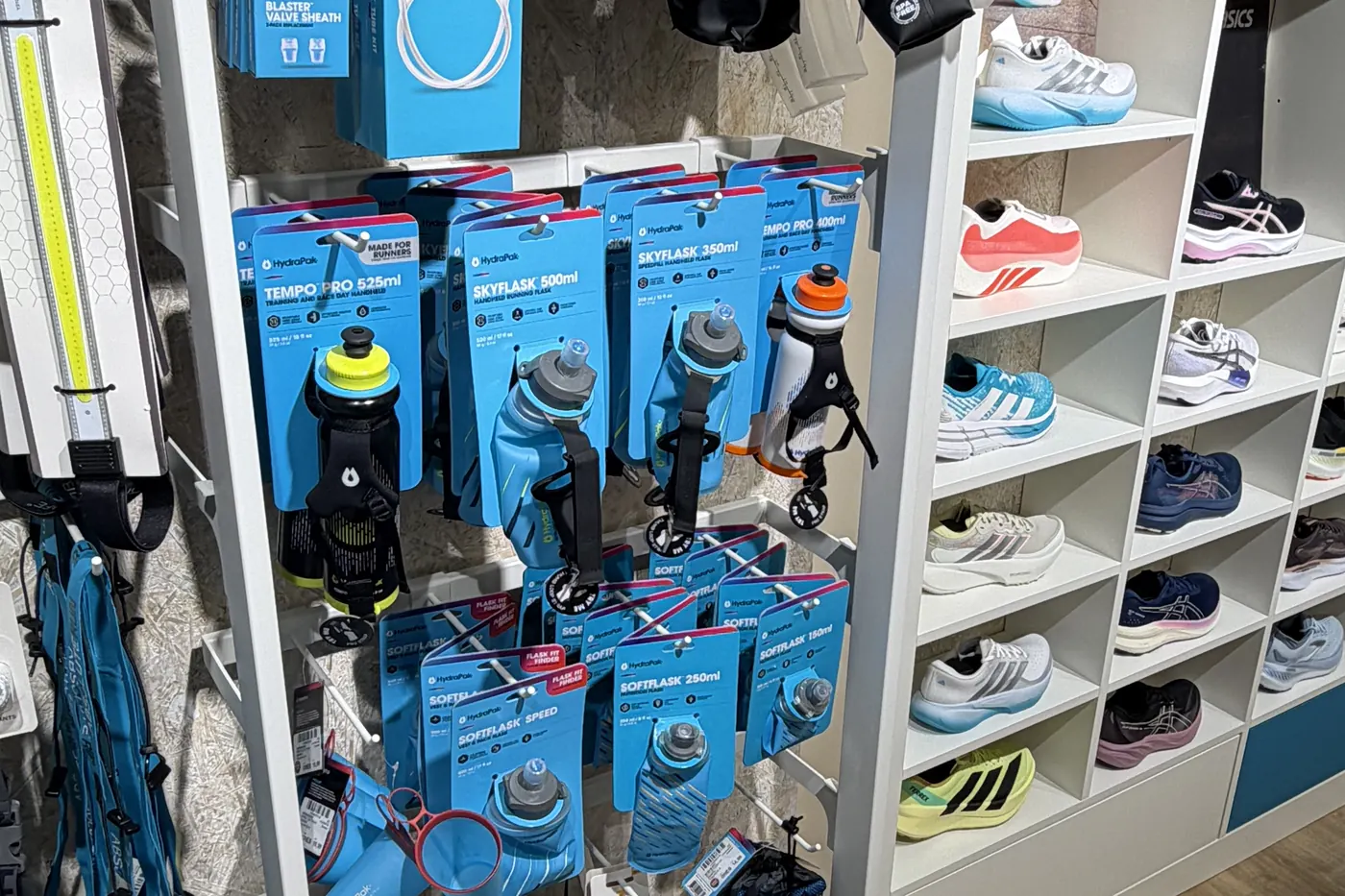 Drinkflessen, soft flasks en heupbanden bij Absolute Run Faber Sport in Heerenveen