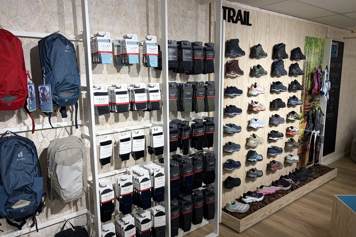 Sokken en de trailsectie bij Absolute Run Faber Sport in Heerenveen