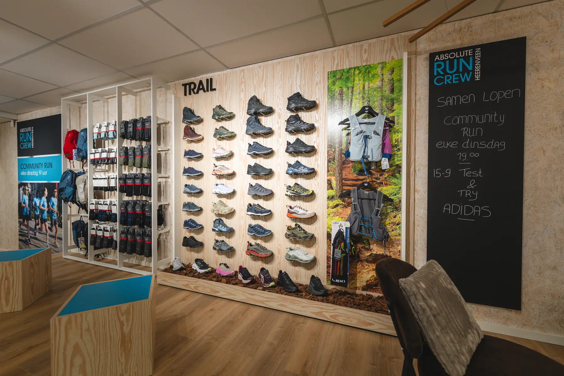 De wandelafdeling bij Absolute Run Faber Sport in Heerenveen